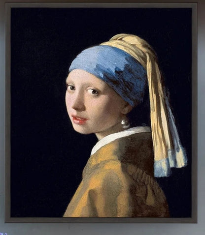 GIRL WITH A PEARL EARRING by Johannes Vermeer